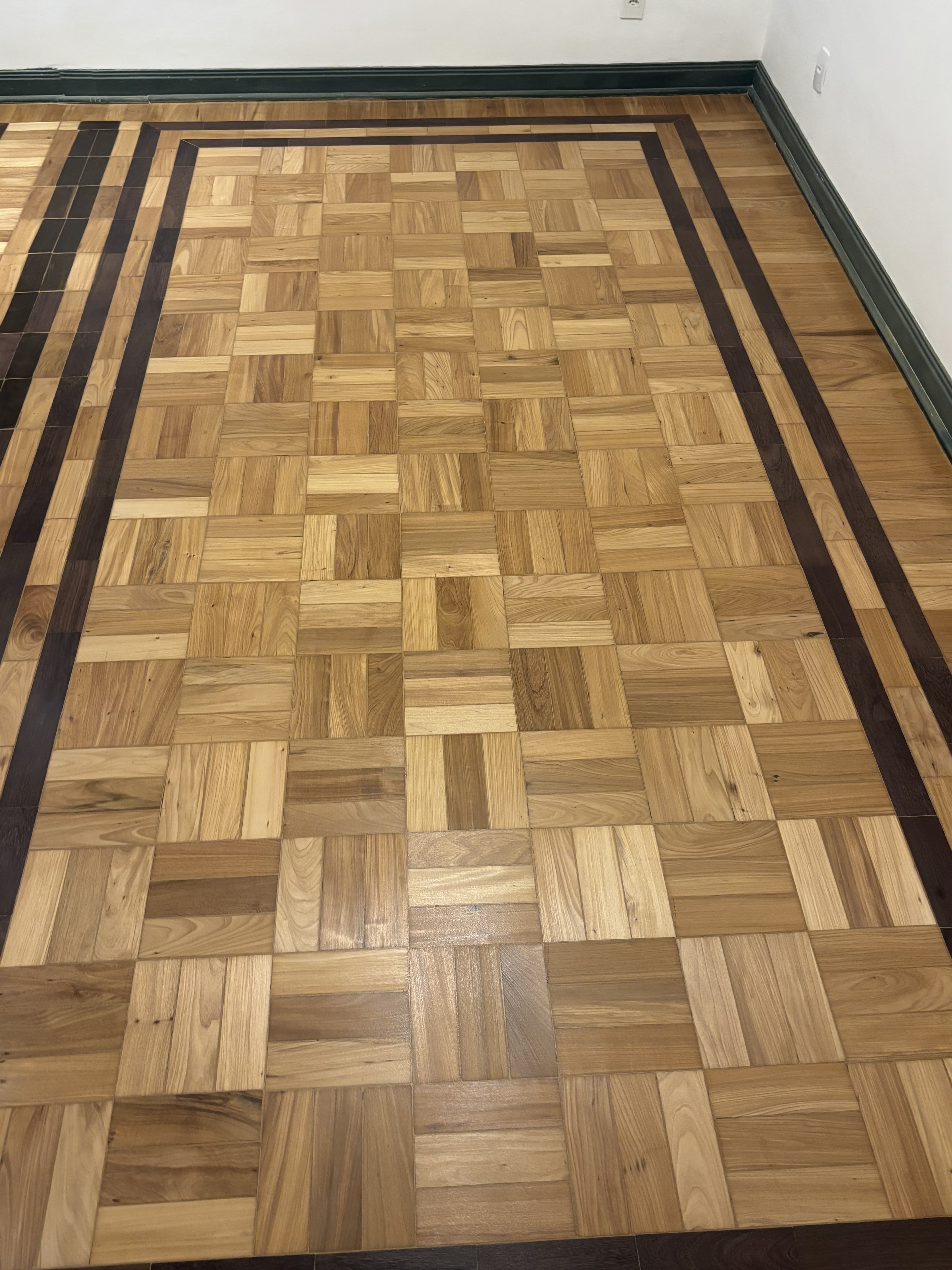 Trabalho entregue pelo Justino Restaurador — ambiente 13